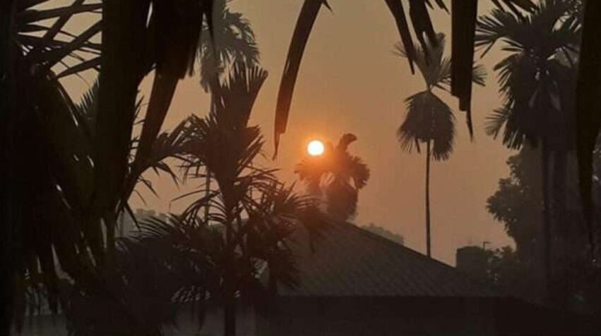 সন্ধ্যা নামলেই জেঁকে বসে শীত