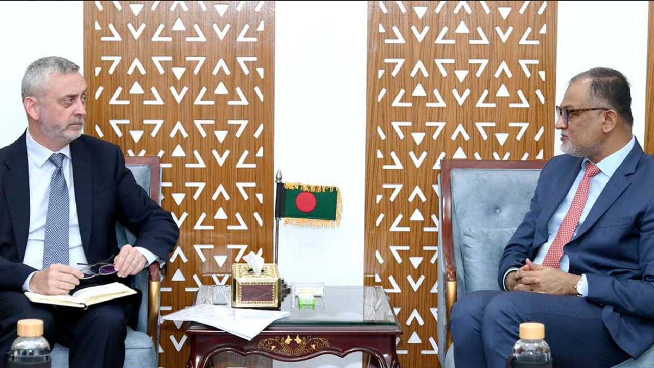 বাংলাদেশের সঙ্গে ইউরোপীয় ইউনিয়নের বাণিজ্য ঘাটতি রয়েছে : মিলার