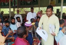 বাগেরহাটে মাজেদা বেগম ফাউন্ডেশনের ঈদ উপহার বিতরণ: মানবিক উদ্যোগে এম এ সালাম