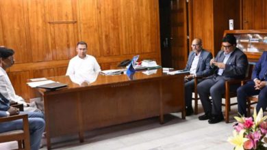 বাংলাদেশ সংসদ সচিবালয়ে প্রধানমন্ত্রী তারেক রহমানের সভাপতিত্বে কৃষক কার্ড বিষয়ক বৈঠক অনুষ্ঠিত হয়েছে। ছবি : পিআইডি