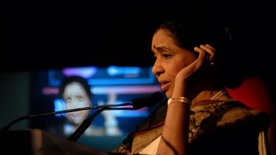 ছবি: আশা ভোঁসলে। সংগ্রহ