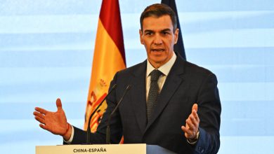 বাংলাদেশিসহ ৫ লাখ অবৈধ অভিবাসীকে বৈধতা দিচ্ছে স্পেন