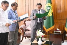 শপথ নিলেন নতুন দুই সংসদ সদস্য