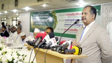 তথ্য ও সম্প্রচার মন্ত্রী জহির উদ্দিন স্বপন বুধবার রাজধানীর উত্তরা কমিউনিটি সেন্টারে মাসব্যাপী ইসলামী প্রতিযোগিতা ‘আলোকিত মাহে রমাদান’-এর চূড়ান্ত বিজয়ীদের পুরস্কার বিতরণী অনুষ্ঠানে প্রধান অতিথির বক্তব্য দেন। ছবি: পিআইডি