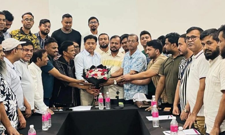 আহমাদুল কবির, মালয়েশিয়া থেকে:
